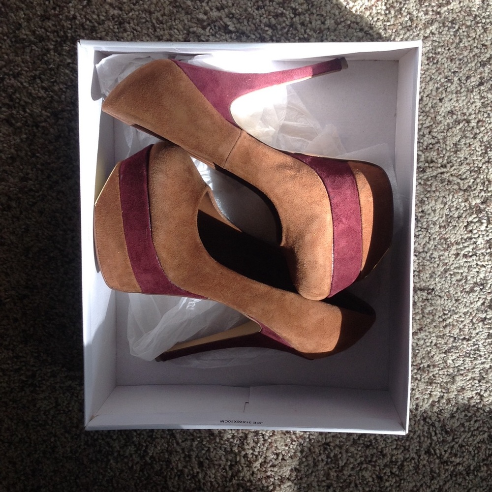 Steve Madden heel